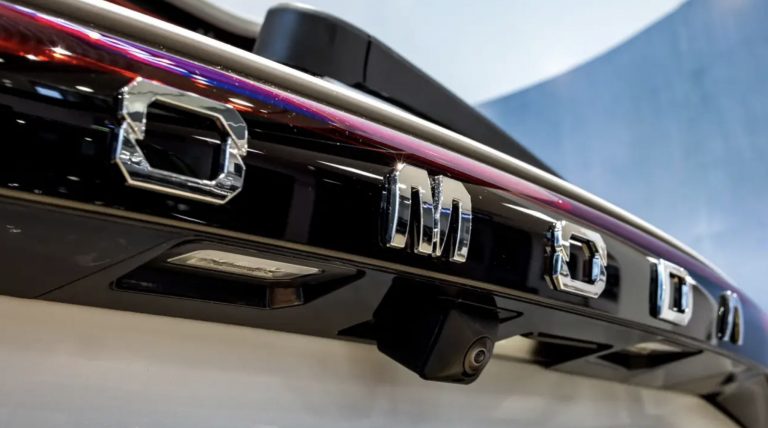 Omoda C7