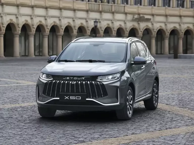 JETOUR X50 2026 — экстерьер