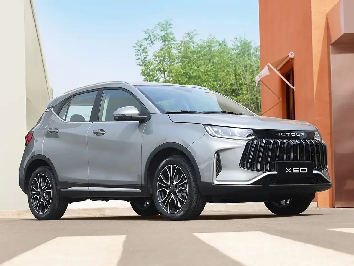 JETOUR X50 2026 — экстерьер