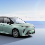 Электрический минивэн Maxus MIFA 9