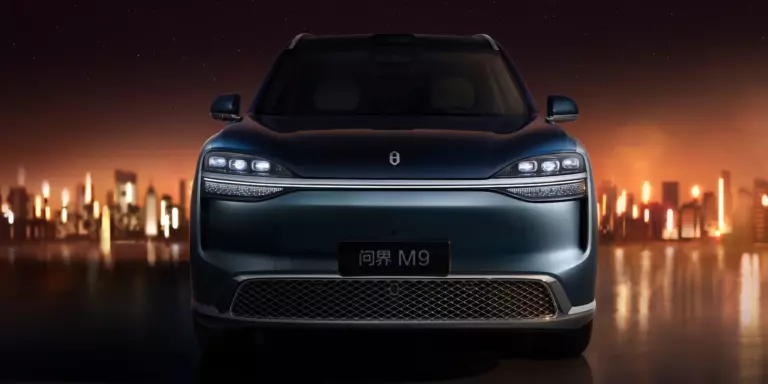 AITO M9 — вид автомобиля